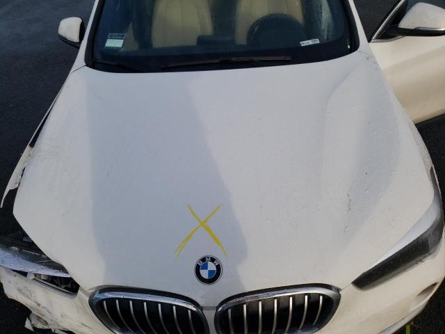 WBXHU7C3XJ5H44365 - 2018 BMW X1 SDRIVE2 WHITE photo 11