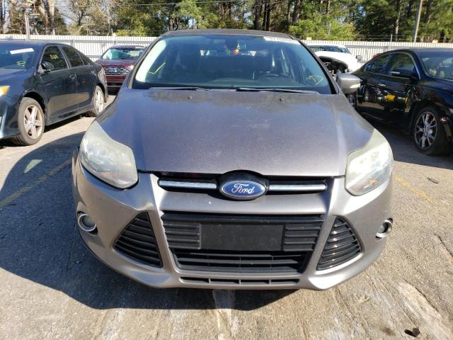 1FAHP3N21CL138486 - 2012 FORD FOCUS TITA CHARCOAL photo 5