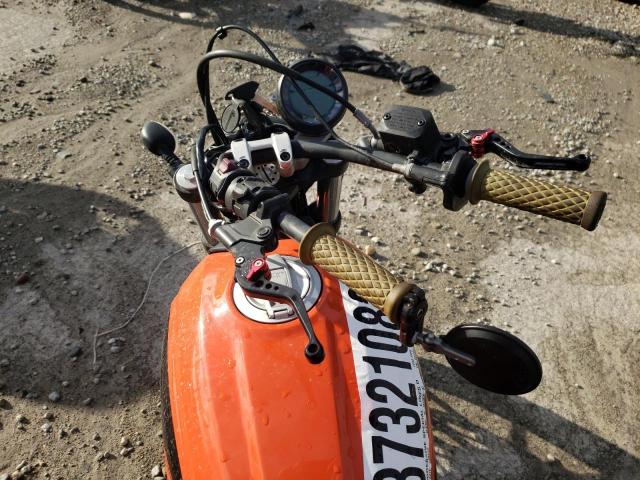 ML015AXG0GT001284 - 2016 DUCATI SCRAMBLER ORANGE photo 5