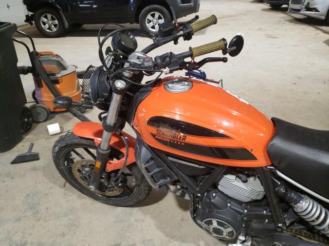 ML015AXG0GT001284 - 2016 DUCATI SCRAMBLER ORANGE photo 9