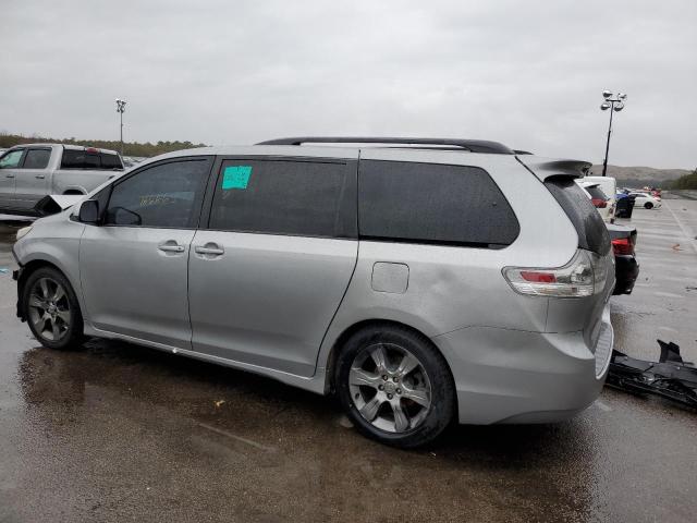 5TDXK3DC8CS228943 - 2012 TOYOTA SIENNA SPO SILVER photo 2