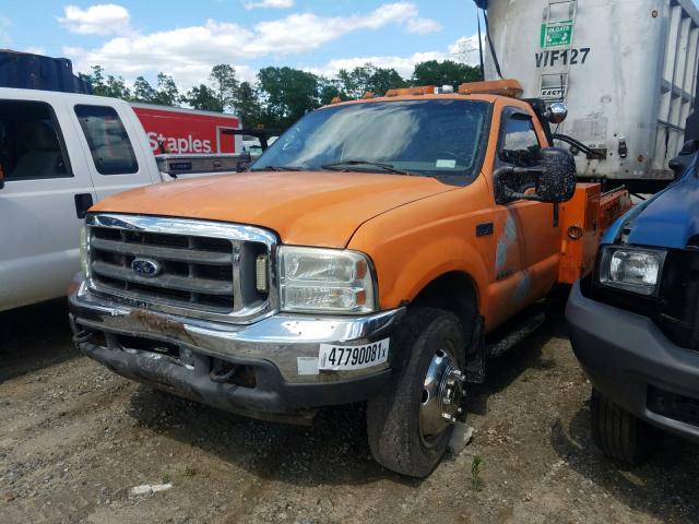 1FDAF56F91EB14493 - 2001 FORD F550 SUPER ORANGE photo 2