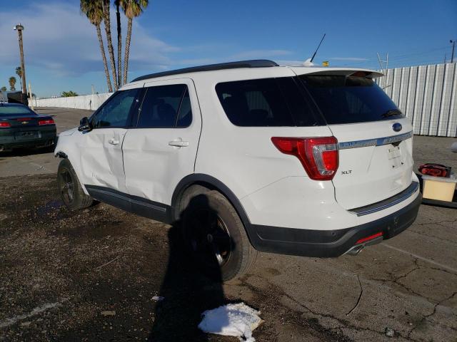 1FM5K7D81JGB79596 - 2018 FORD EXPLORER X WHITE photo 2