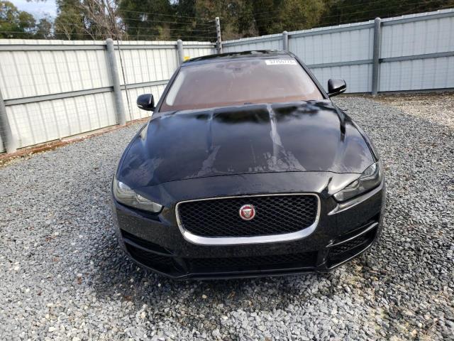 SAJAR4FX6JCP27506 - 2018 JAGUAR XE BLACK photo 5