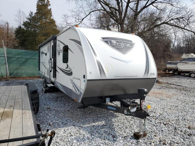 58TBH0BR0J3TL3212 - 2018 OPEN RV Weiß Foto 1