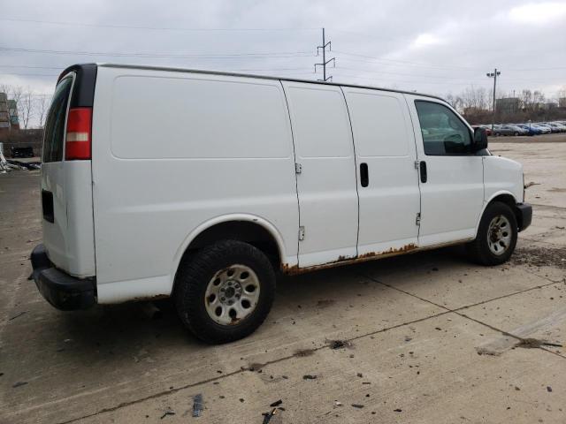 1GCSGAFX1C1169778 - 2012 CHEVROLET EXPRESS CA WHITE photo 3