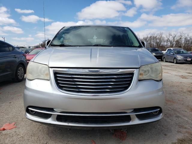 2C4RC1BG1CR351170 - 2012 CHRYSLER TOWN AND C SILVER photo 9