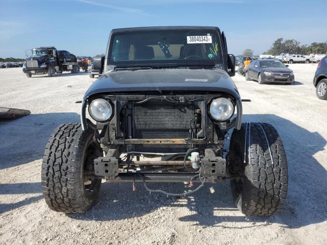 1C4BJWEG5DL568294 - 2013 JEEP WRANGLER U BLACK photo 5