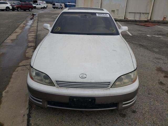 JT8GK13T2R0025336 - 1994 LEXUS ES 300 WHITE photo 5