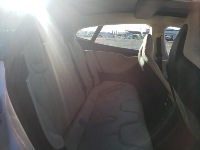 5YJSA1DP5DFP20985 - 2013 TESLA MODEL S Արծաթագույն լուսանկար 10