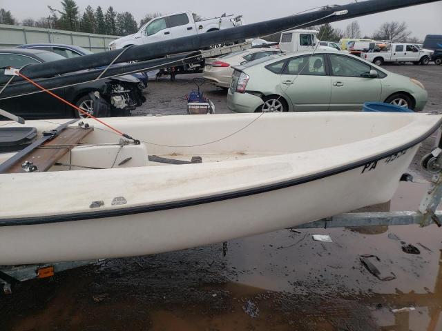 HBY60120M79G - 1979 BOAT SAILBOAT WHITE photo 5