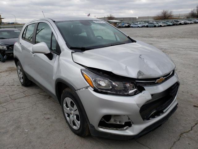 3GNCJKSB5JL417291 - 2018 CHEVROLET TRAX LS SILVER photo 1