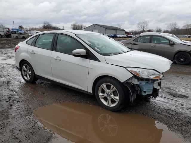 1FADP3F20DL208607 - 2013 FORD FOCUS SE WHITE photo 4