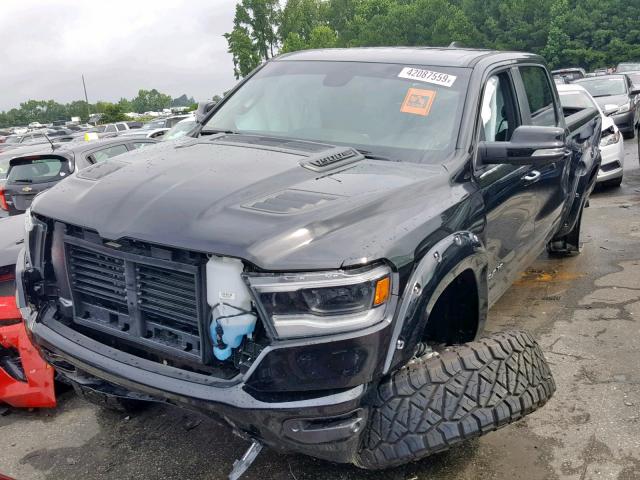 1C6SRFJT9KN671352 - 2019 RAM 1500 LARAM BLACK photo 2