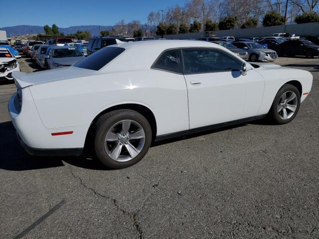 2C3CDZAG2KH752139 - 2019 DODGE CHALLENGER WHITE photo 3