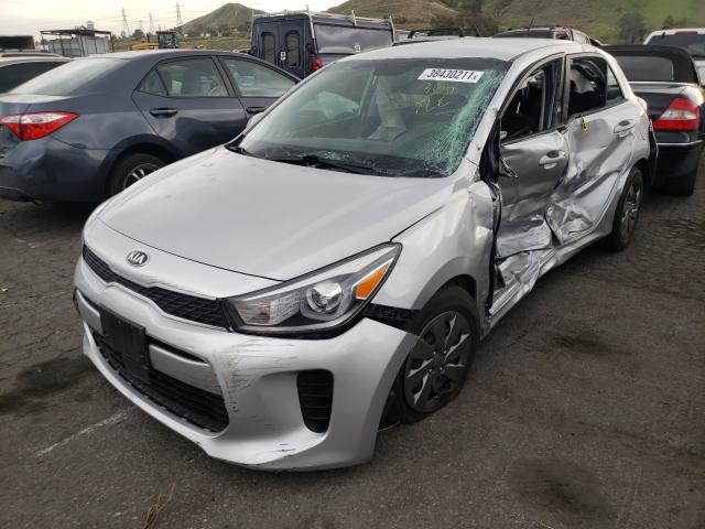 3KPA25AB7KE209709 - 2019 KIA RIO S SILVER photo 2