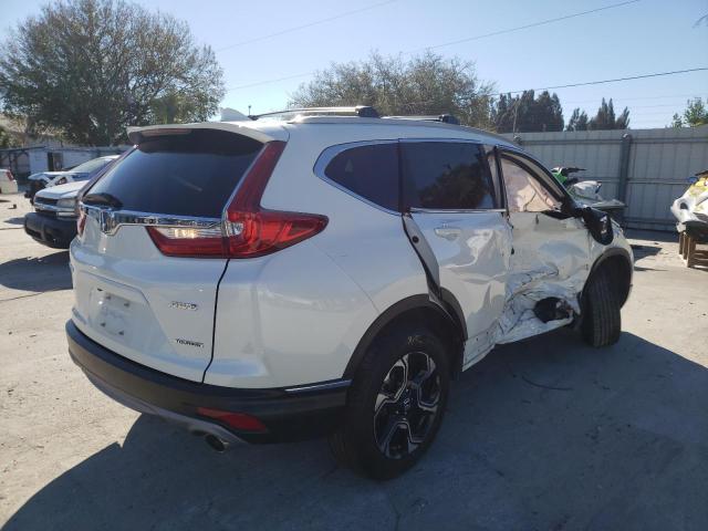 5J6RW2H93JL030320 - 2018 HONDA CR-V TOURI WHITE photo 4