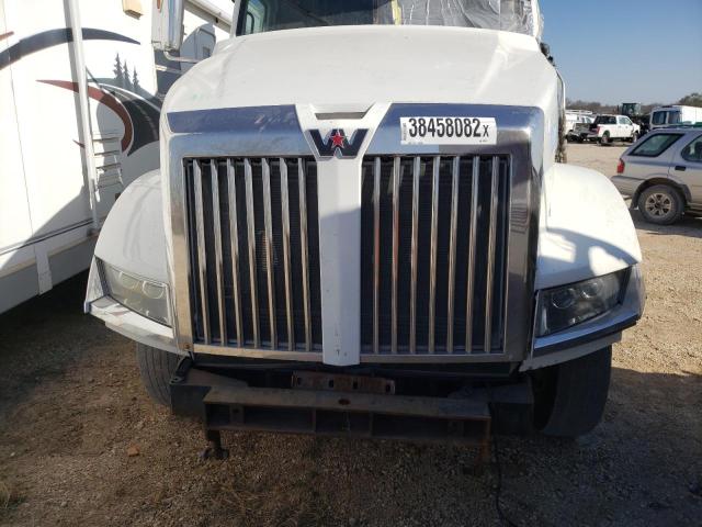 5KJJBHD5XGLHK0424 - 2016 WESTERN STAR/AUTO CAR 5700 XE WHITE photo 7