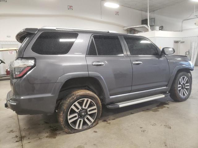 JTEZU5JR9E5069071 - 2014 TOYOTA 4RUNNER SR GRAY photo 3