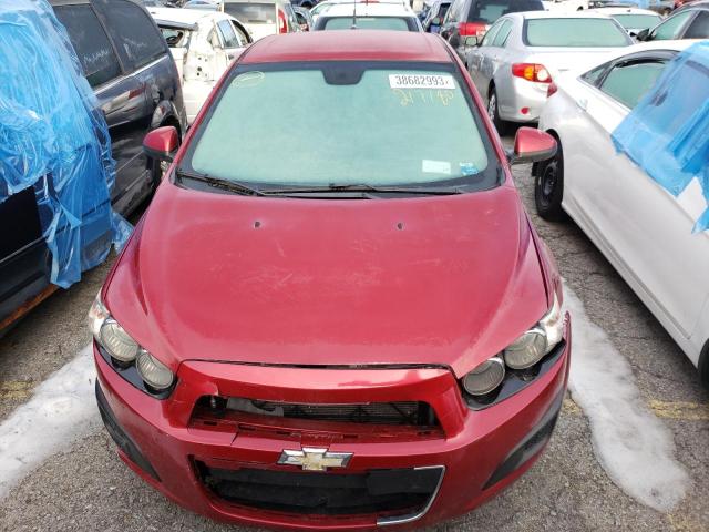 1G1JA5SG4D4217180 - 2013 CHEVROLET SONIC LS წითელი ფოტო 5