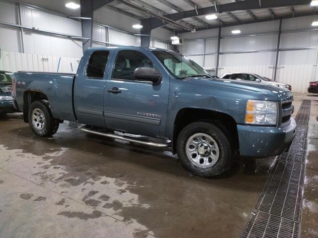 1GCRKREAXBZ439910 - 2011 CHEVROLET SILVERADO BLUE photo 4