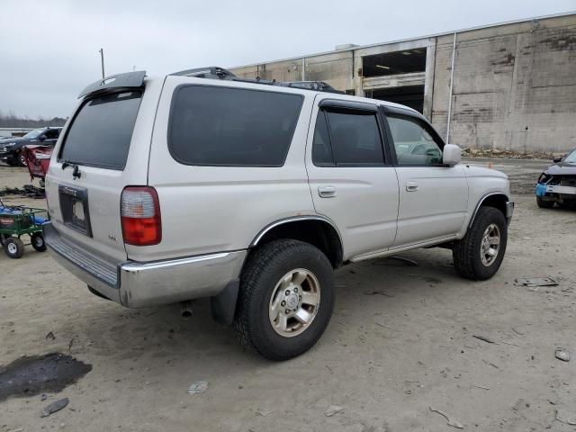 JT3HN86R7W0189252 - 1998 TOYOTA 4RUNNER SR SILVER photo 3