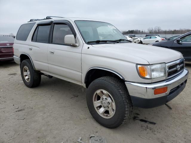 JT3HN86R7W0189252 - 1998 TOYOTA 4RUNNER SR SILVER photo 4