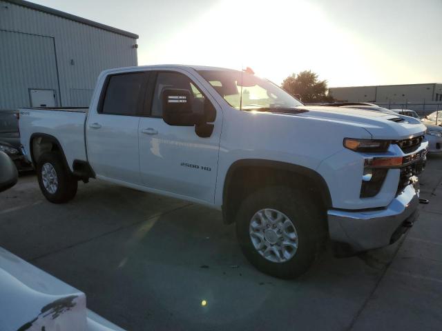 1GC1YNEY0MF304702 - 2021 CHEVROLET SILVERADO WHITE photo 4