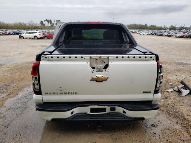 3GNFK12337G238715 - 2007 CHEVROLET AVALANCHE WHITE photo 6