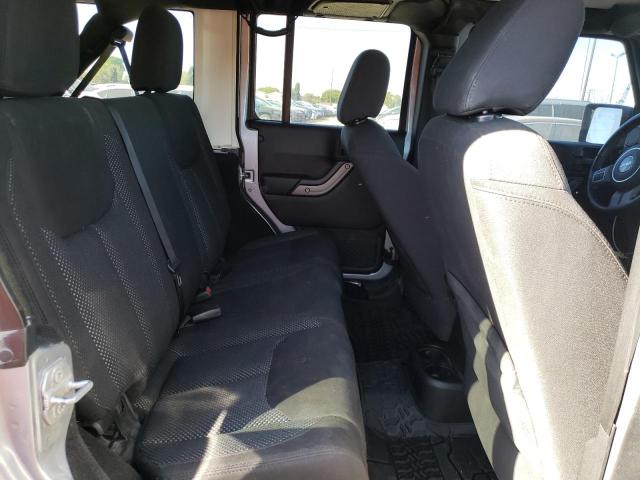1C4BJWDG3GL121551 - 2016 JEEP WRANGLER U Silber Foto 10