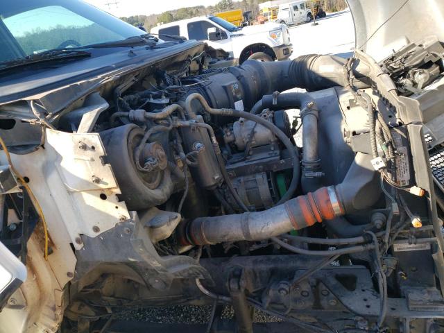 3FRNF66D98V652493 - 2008 FORD F650 SUPER WHITE photo 11