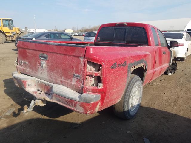 1D7HW42N35S200101 - 2005 DODGE DAKOTA SLT RED photo 4