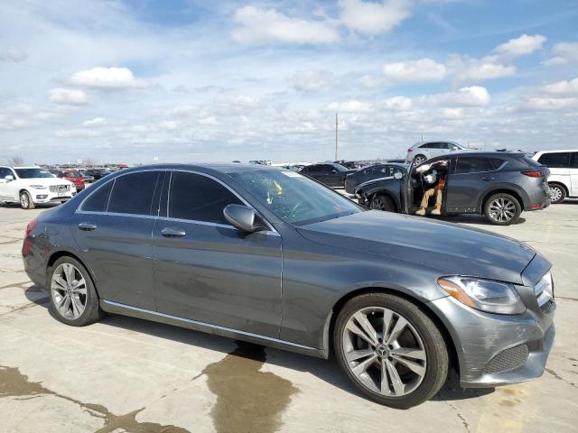 55SWF4JB0JU253238 - 2018 MERCEDES-BENZ C 300 GRAY photo 4