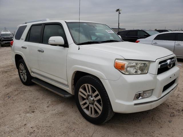 JTEZU5JR5A5012635 - 2010 TOYOTA 4RUNNER SR WHITE photo 4