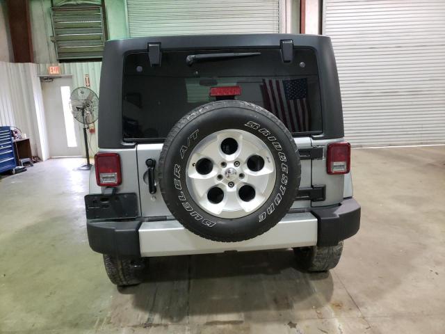 1C4BJWEG0DL666035 - 2013 JEEP WRANGLER U SILVER photo 6