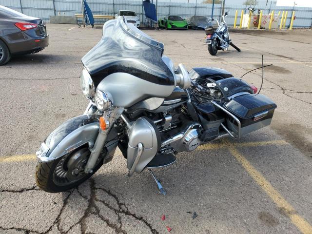 1HD1KEM17CB623444 - 2012 HARLEY-DAVIDSON FLHTK ELEC TWO TONE photo 2