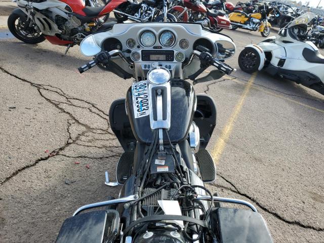 1HD1KEM17CB623444 - 2012 HARLEY-DAVIDSON FLHTK ELEC TWO TONE photo 5