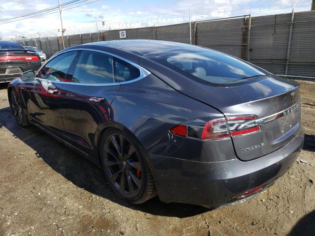 5YJSA1E41JF284412 - 2018 TESLA MODEL S Մոխրագույն լուսանկար 2