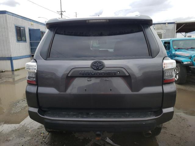 JTEBU5JR9H5465667 - 2017 TOYOTA 4RUNNER SR GRAY photo 6