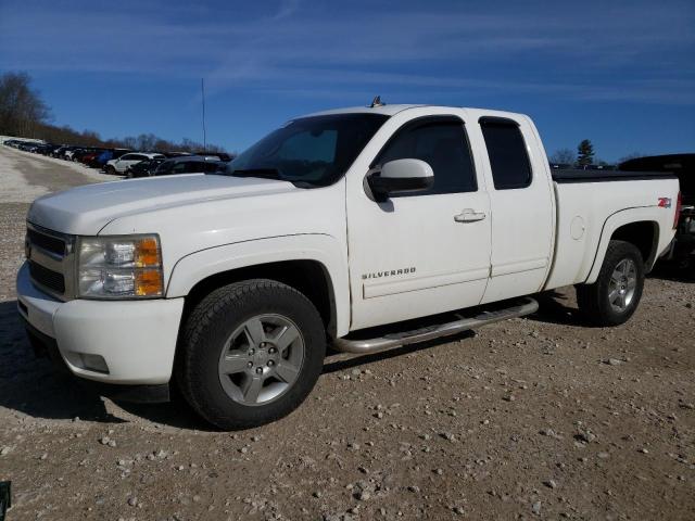 1GCRKTE34BZ182032 - 2011 CHEVROLET SILVERADO WHITE photo 1