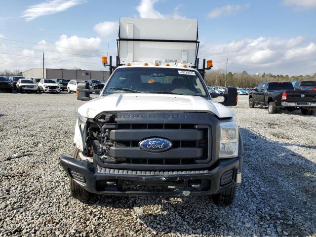 1FD0W4GT0BEB33025 - 2011 FORD F450 SUPER WHITE photo 5