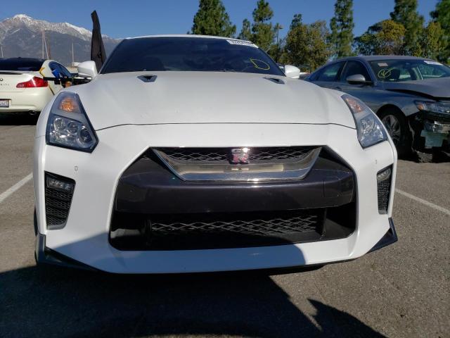 JN1AR5EF8HM821102 - 2017 NISSAN GT-R PREMI WHITE photo 5