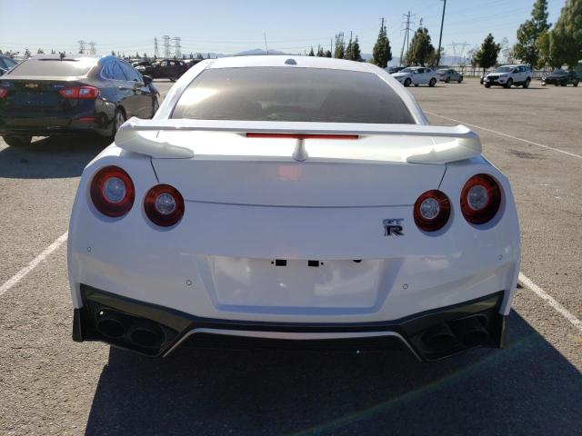 JN1AR5EF8HM821102 - 2017 NISSAN GT-R PREMI WHITE photo 6