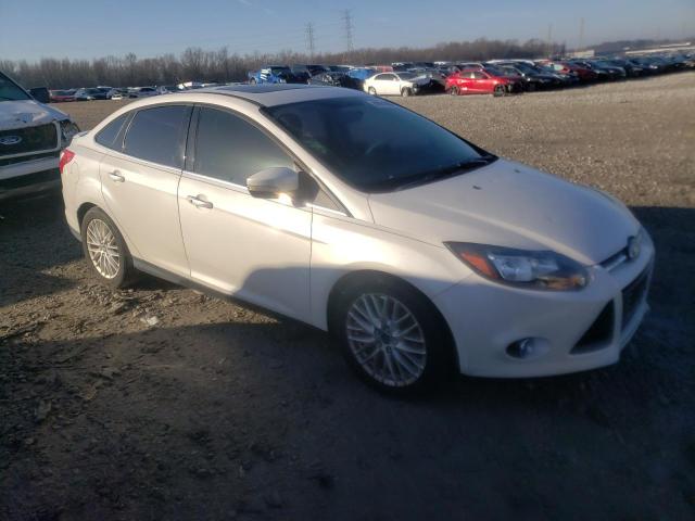 1FADP3J24DL217298 - 2013 FORD FOCUS TITA WHITE photo 4