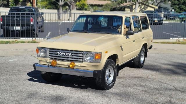 JT3FJ60G8C0028872 - 1982 TOYOTA LAND CRUIS TAN photo 2