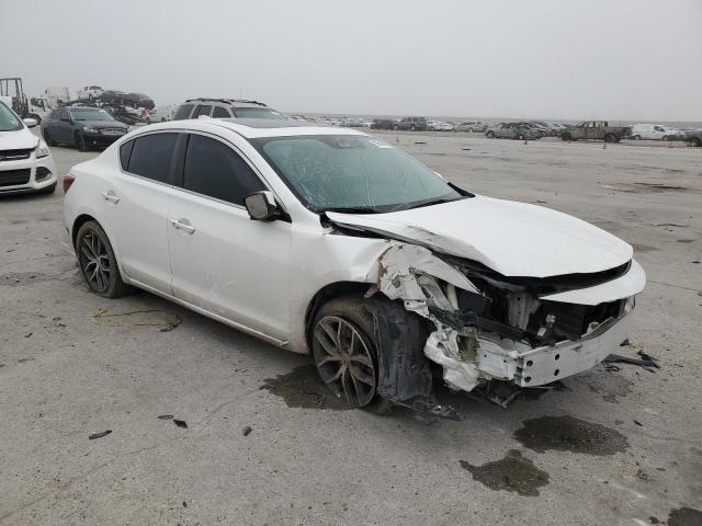 19UDE2F72LA003775 - 2020 ACURA ILX PREMIU WHITE photo 4