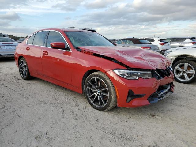 3MW5R1J05M8B63865 - 2021 BMW 330I RED photo 4