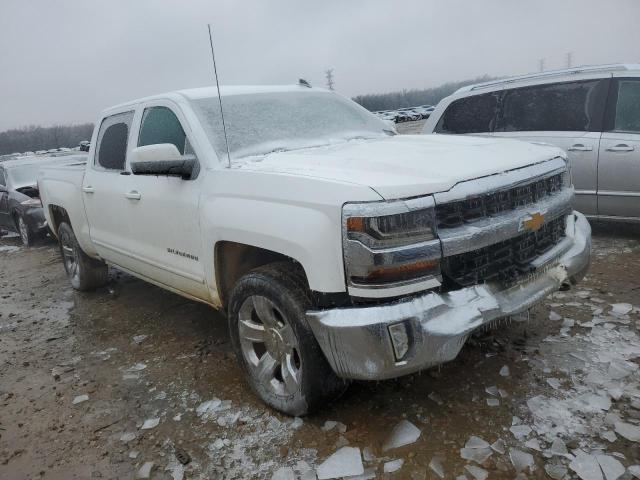 3GCUKRER4JG386216 - 2018 CHEVROLET SILVERADO WHITE photo 4