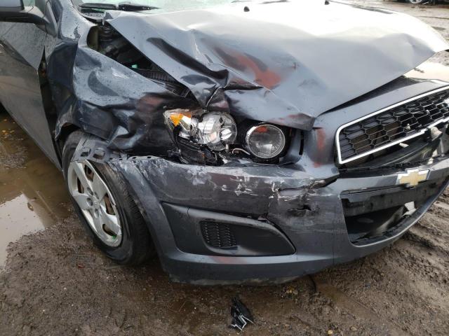 1G1JA5SH3D4206342 - 2013 CHEVROLET SONIC LS GRAY photo 9