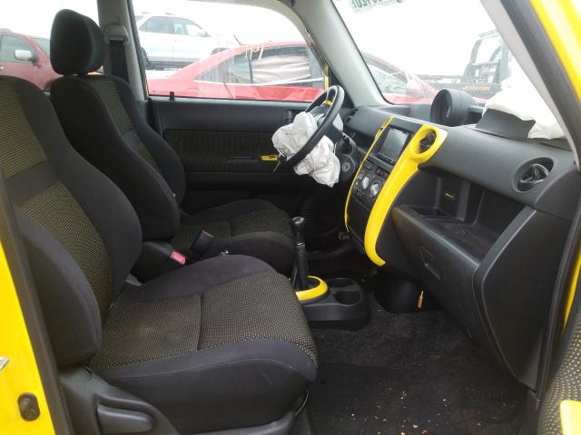 JTLKT334454014326 - 2005 TOYOTA SCION XB 黄色 照片 5